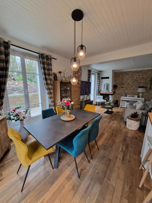 Maison - 140 m² - 5 pièces