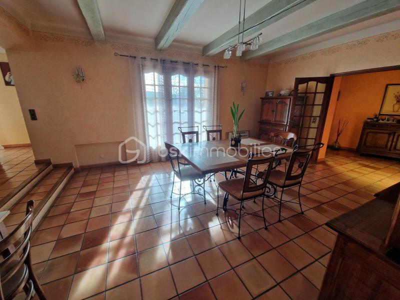Villa - 180 m² - 5 pièces