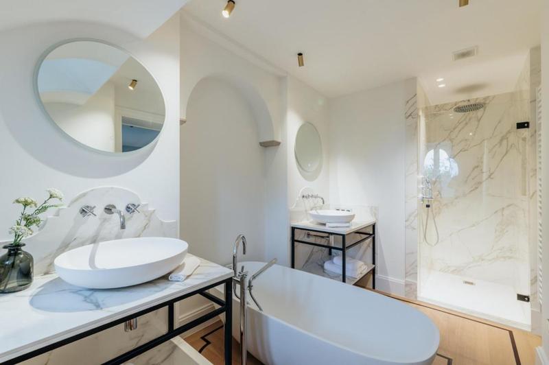 Manoir - 301 m² - 19 pièces