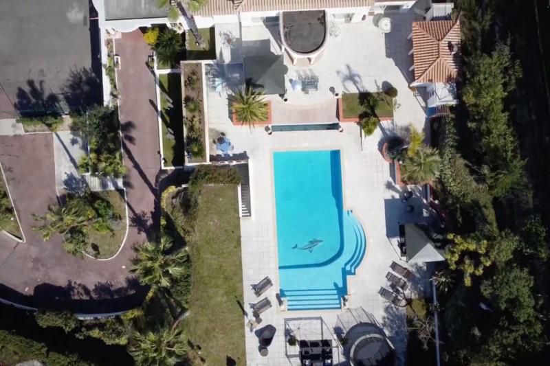 Villa - 665 m² - 8 pièces