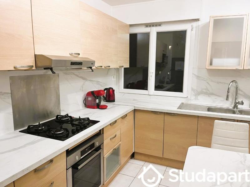 Chambre - 13 m² - 1 pièce