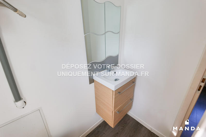 Chambre - 9 m² - 6 pièces