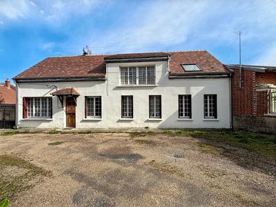 Maison - 172 m² - 7 pièces
