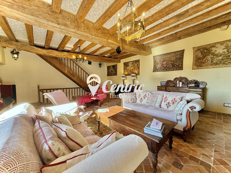 Maison ancienne - 344 m² - 10 pièces