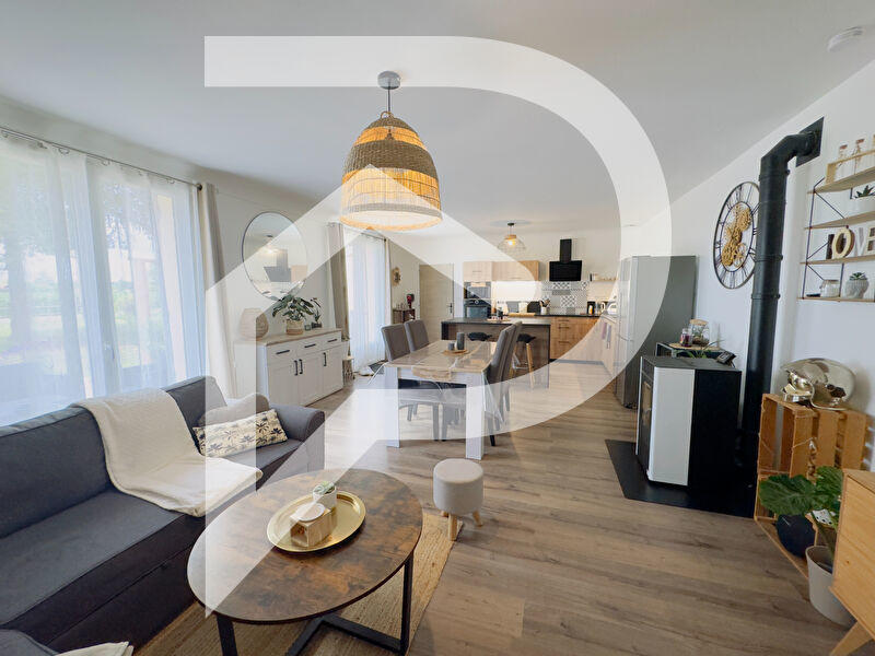 Maison - 80 m² - 3 pièces