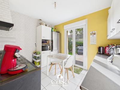 Maison traditionnelle - 97 m² - 6 pièces