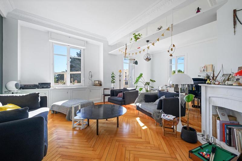 Appartement bourgeois - 125 m² - 5 pièces