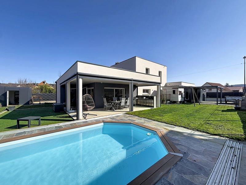 Maison contemporaine - 154 m² - 7 pièces