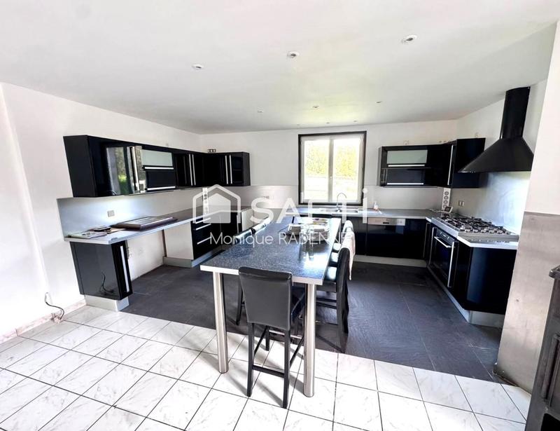 Maison - 170 m² - 6 pièces