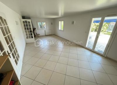 Maison traditionnelle - 135 m² - 4 pièces