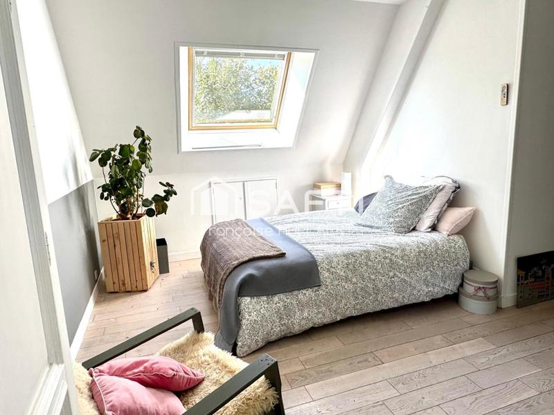 Maison - 185 m² - 7 pièces