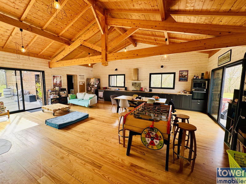 Maison - 152 m² - 5 pièces