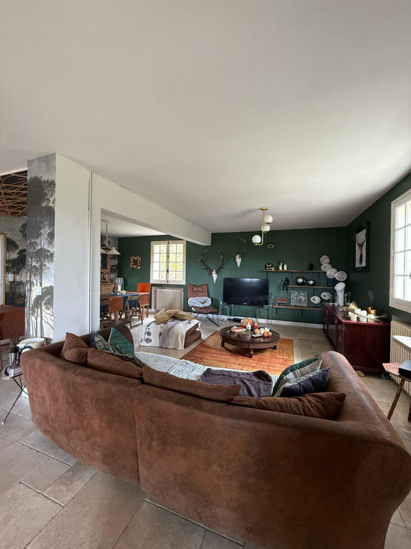 Propriété - 252 m² - 8 pièces