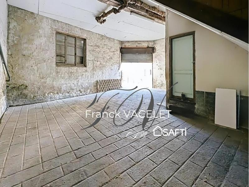 Maison - 95 m² - 4 pièces