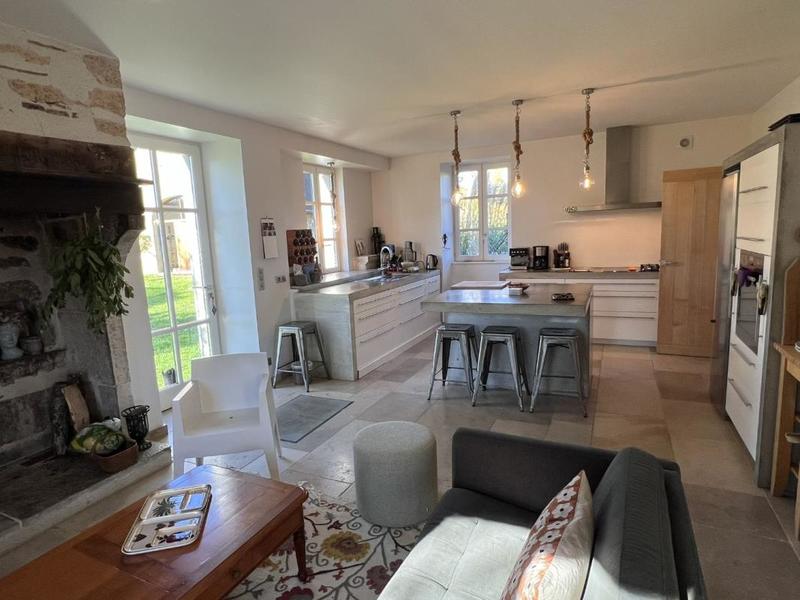 Maison de maîtres - 600 m² - 13 pièces