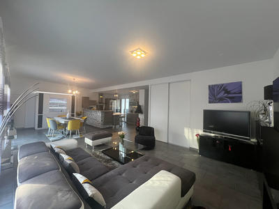 Maison - 156 m² - 5 pièces