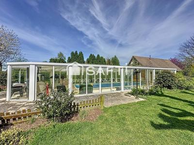 Maison - 235 m² - 7 pièces