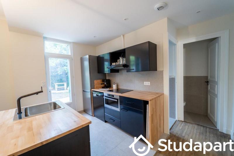 Chambre - 11 m² - 1 pièce