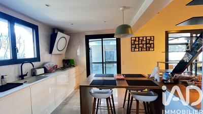 Maison - 110 m² - 5 pièces