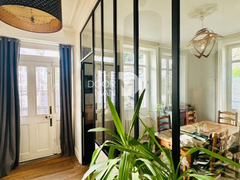 Maison bourgeoise - 144 m² - 9 pièces