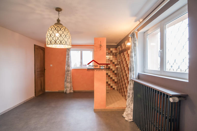 Maison - 200 m² - 10 pièces