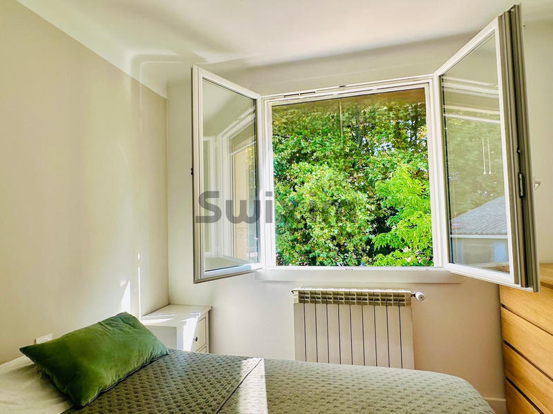 Maison - 195 m² - 9 pièces