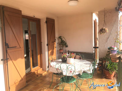 Maison - 180 m² - 7 pièces