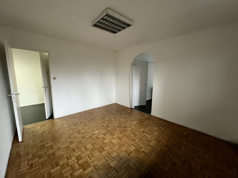 Appartement - 100 m² - 4 pièces