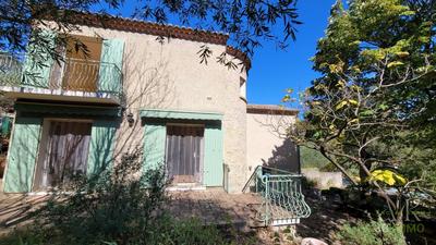 Villa - 159 m² - 10 pièces