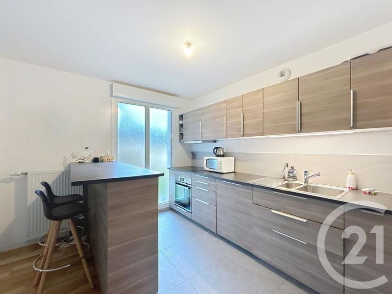 Appartement - 90 m² - 4 pièces