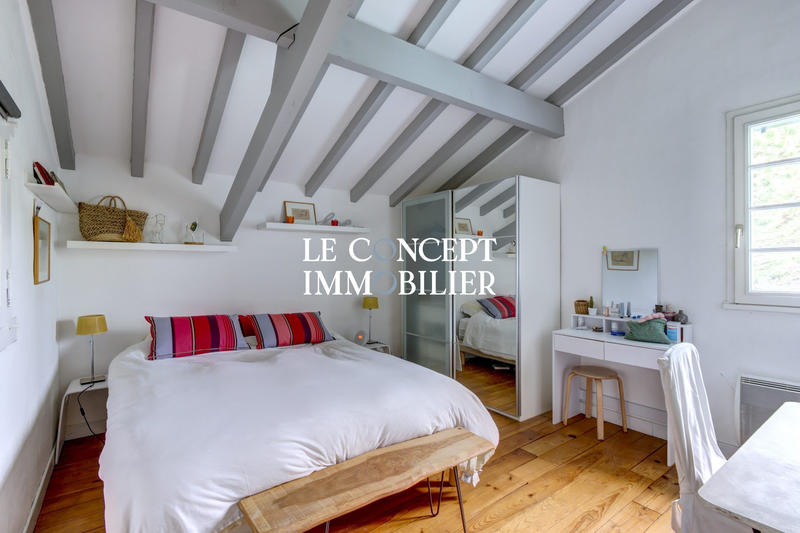 Maison - 205 m² - 6 pièces