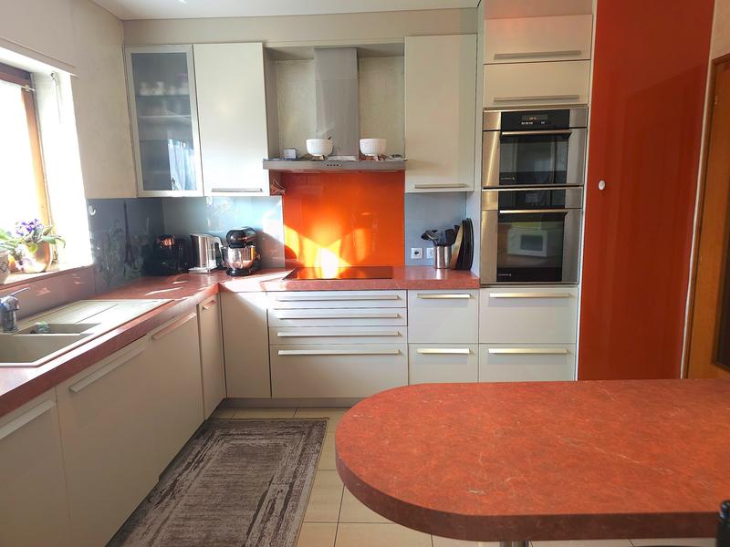 Maison - 166 m² - 8 pièces