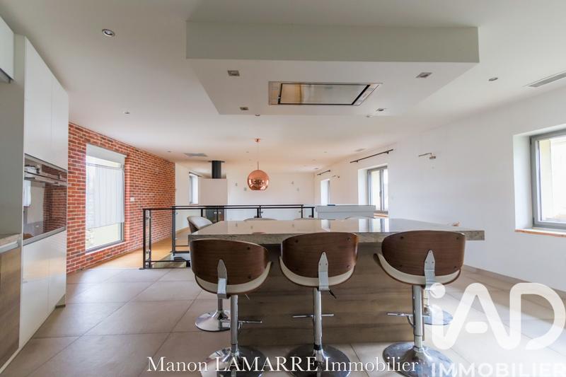 Maison - 181 m² - 7 pièces