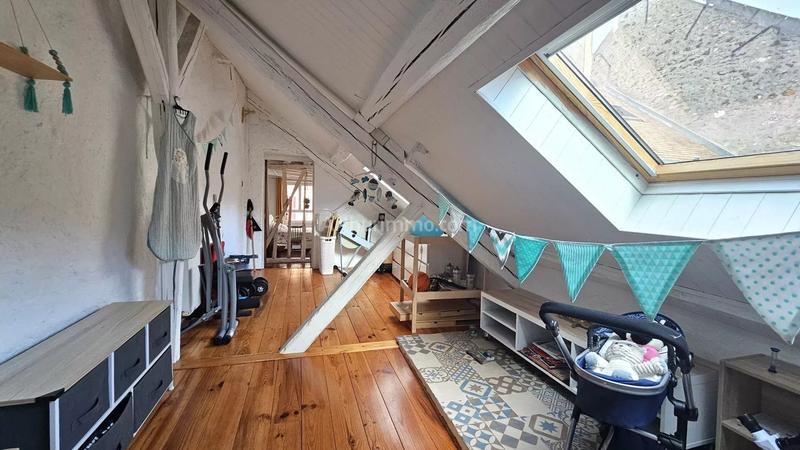 Maison - 205 m² - 7 pièces