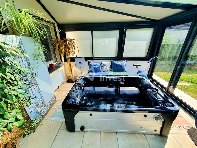 Maison - 186 m² - 9 pièces