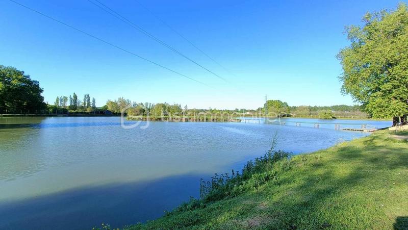 Terrain de loisirs - 31 000 m²