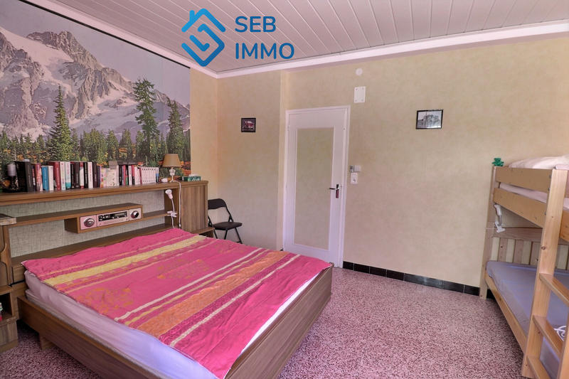 Maison - 166 m² - 7 pièces