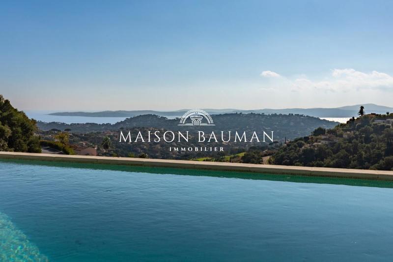 Villa - 302 m² - 12 pièces