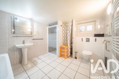 Maison - 90 m² - 5 pièces