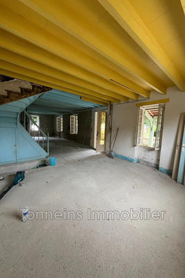 Maison - 186 m² - 3 pièces