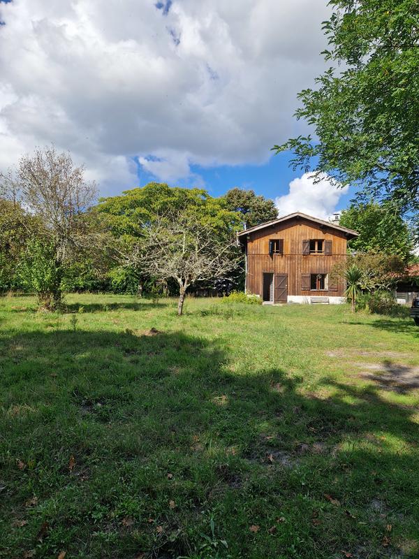 Maison - 200 m² - 7 pièces