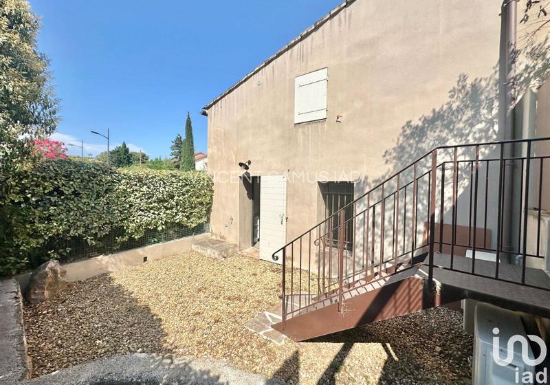 Local commercial - 121 m² - 3 pièces