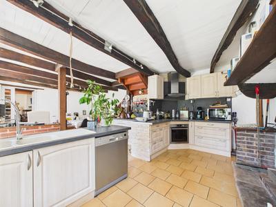 Maison traditionnelle - 102 m² - 5 pièces
