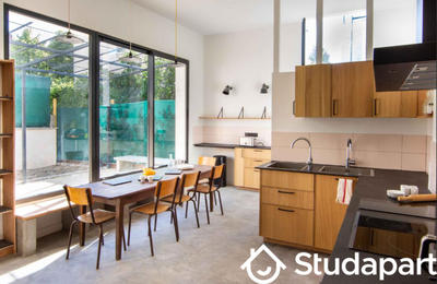 Chambre - 14 m² - 1 pièce