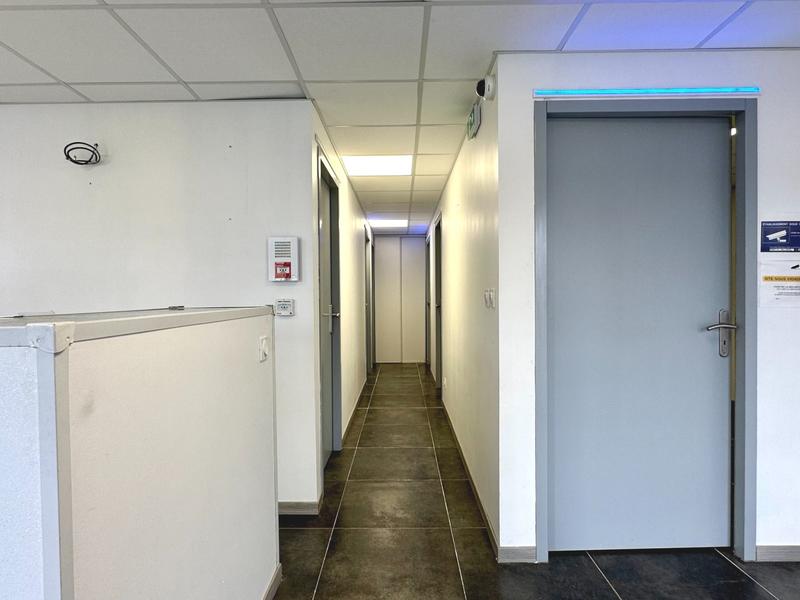 Local commercial - 82 m²