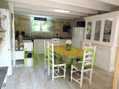 Maison - 140 m² - 4 pièces