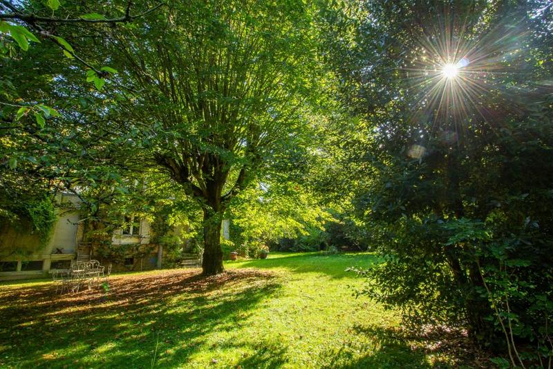 Maison - 270 m² - 5 pièces