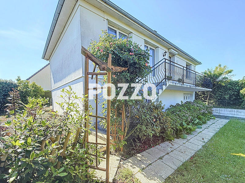 Maison - 95 m² - 5 pièces