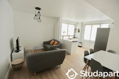 Chambre - 11 m² - 1 pièce