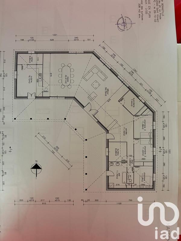 Maison - 240 m² - 5 pièces